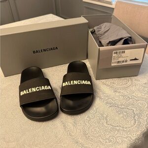 Balenciaga Black Logo Slides